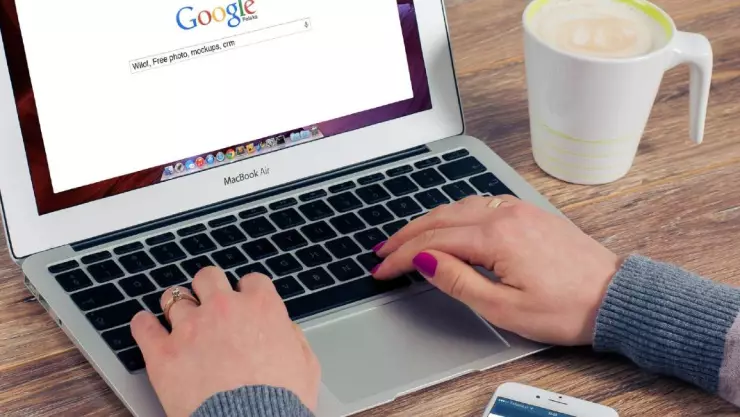 computadora navegador google chrome