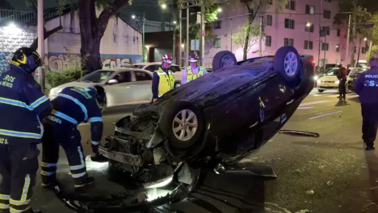 Conductor ebrio desata persecución, choca contra una familia y arrolla peatones en calles de Coyoacán