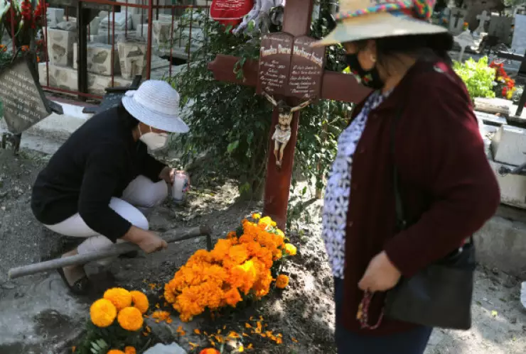 panteondiademuertos.jpg