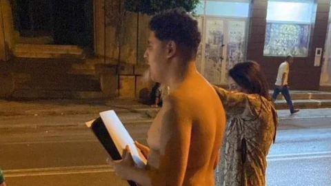 ¿Prioridad_ Salva su consola de videojuegos durante sismo en Marruecos