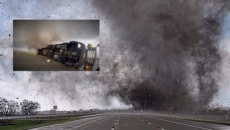 Un tráiler volcó tras el paso del tornado.