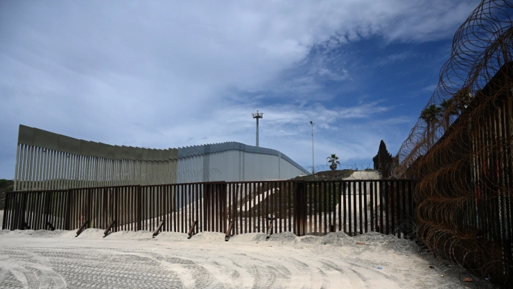 Frontera entre California y México