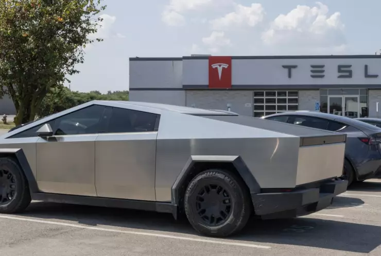 Miles de Cybertruck fueron retirados por Tesla por una falla