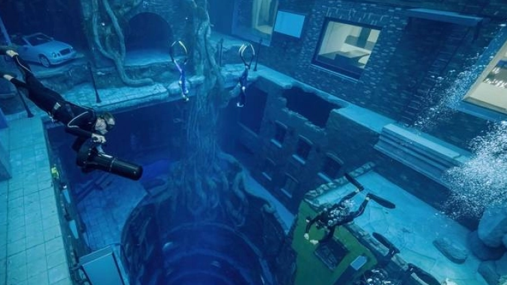 Deep Dive Dubai 