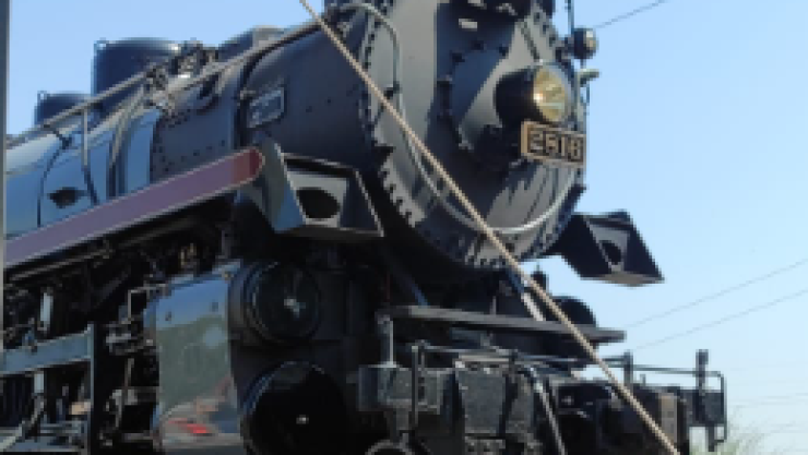 Locomotora Empress 2816, provoca tráfico en la México - Querétaro