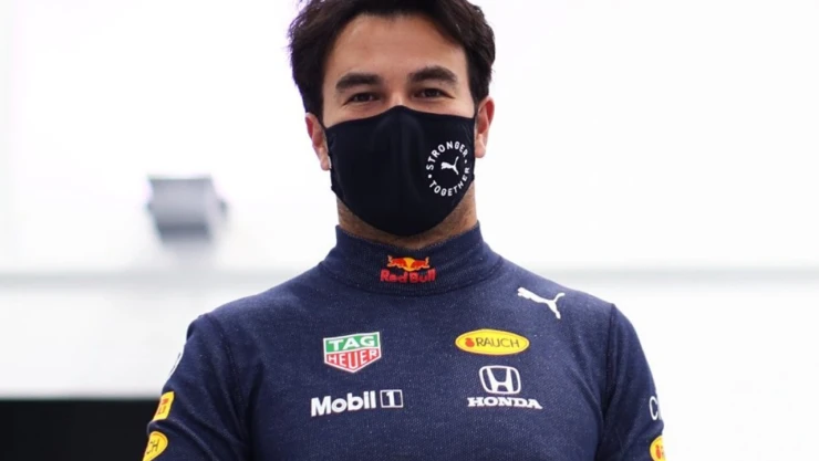 checo perez vacuna covid .jpg