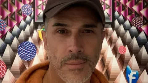 Sergio Mayer continuará con demandas pendientes a pesar de su estado de salud.