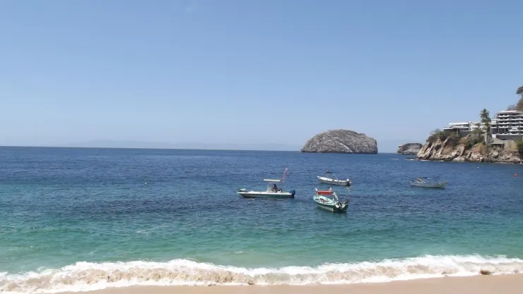 Muere hombre en Puerto Vallarta al no abrir su paracaídas