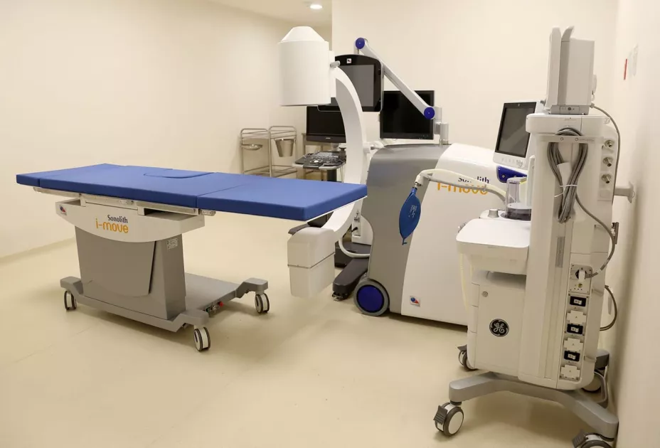 Equipos alta tecnología Issste.jpeg