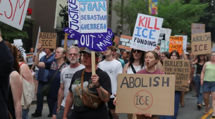 Muere migrante mexicano en Florida durante operativo del ICE.