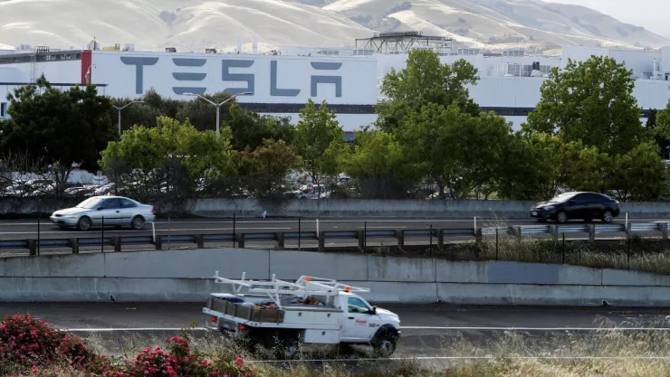 Tesla-entrega-vehículos-detienen-producción-Model-3-tercer-trimestre-2023