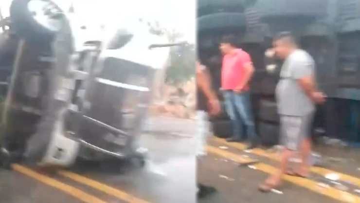 Tráiler cargado de refresco vuelca sobre el tramo Tuxtla- Aeropuerto Ángel Albino Corzo