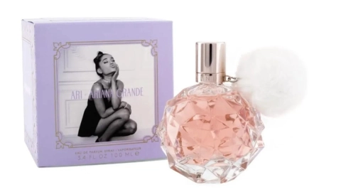 el perfume de Ariana Grande que vende Elektra