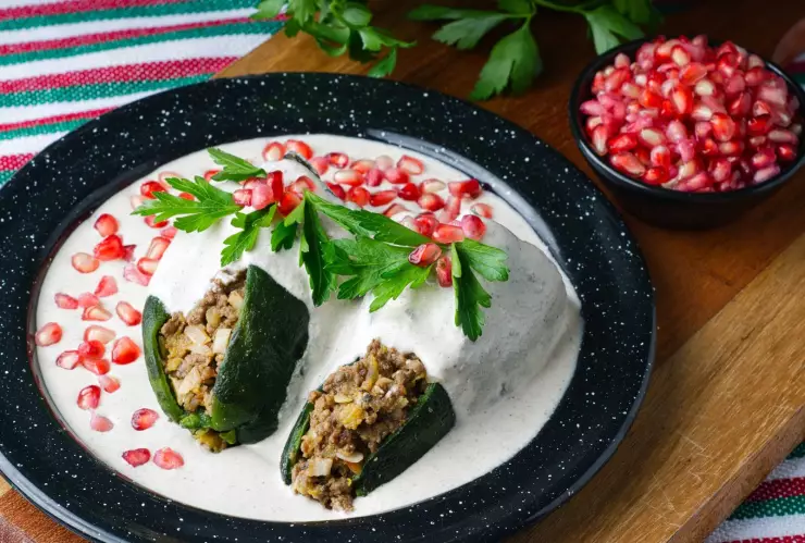 Chiles en nogada en 5 pasos