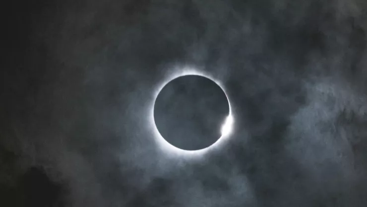 Eclipse solar anular en BC 2 de octubre.