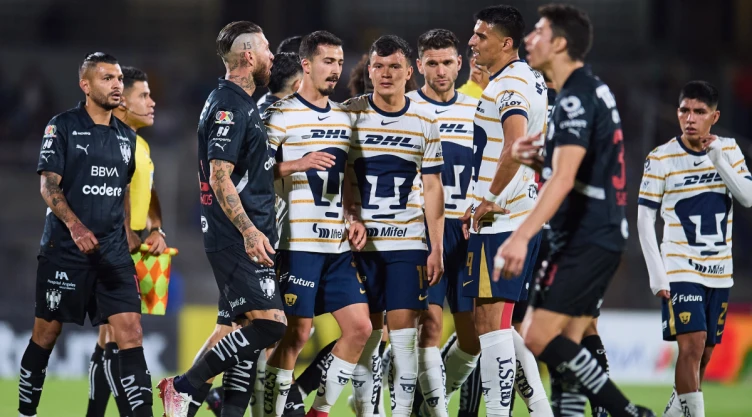Monterrey vs Pumas