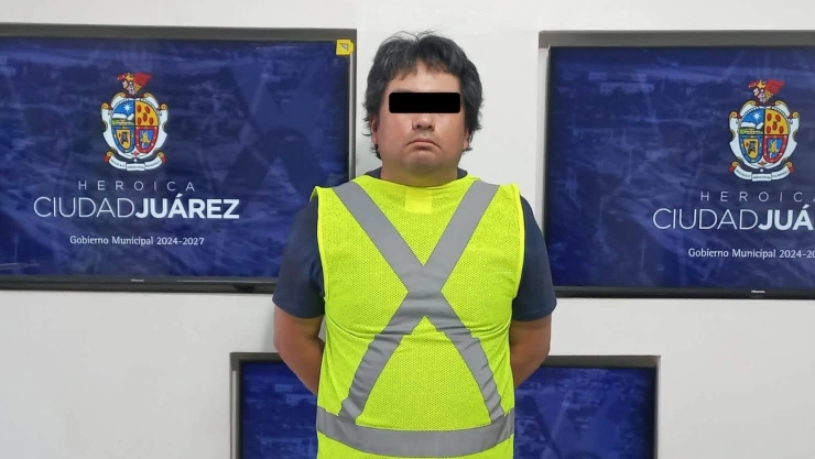 Vecinos discuten por un espacio para estacionarse; le corta la mano con una espada japonesa