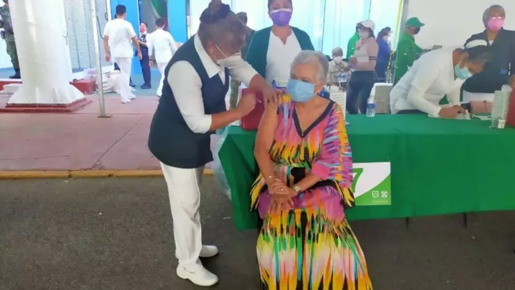 olga sanchez cordero vacuna covid 19 .jpg