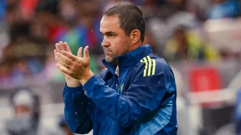 André Jardine, técnico de América 