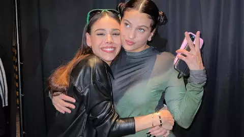 Danna Paola y Rosalía juntas en CDMX, enloquecen los fans.jpg