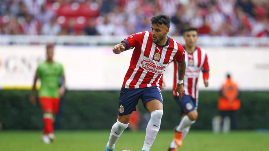 Alexis Vega sueldo con Chivas Liga MX.