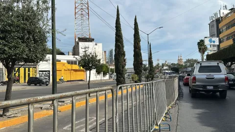 Tráfico pesado bulevar Adolfo López Mateos, León