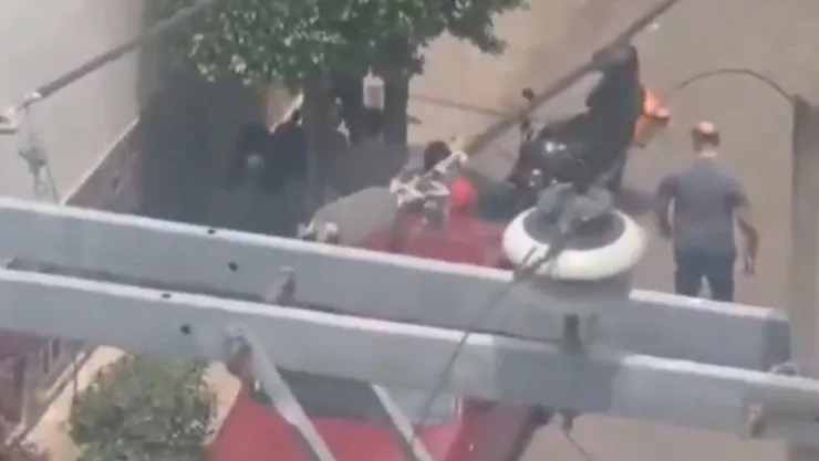 VIDEO Graban a policías de Guadalajara presuntamente golpeando a una persona