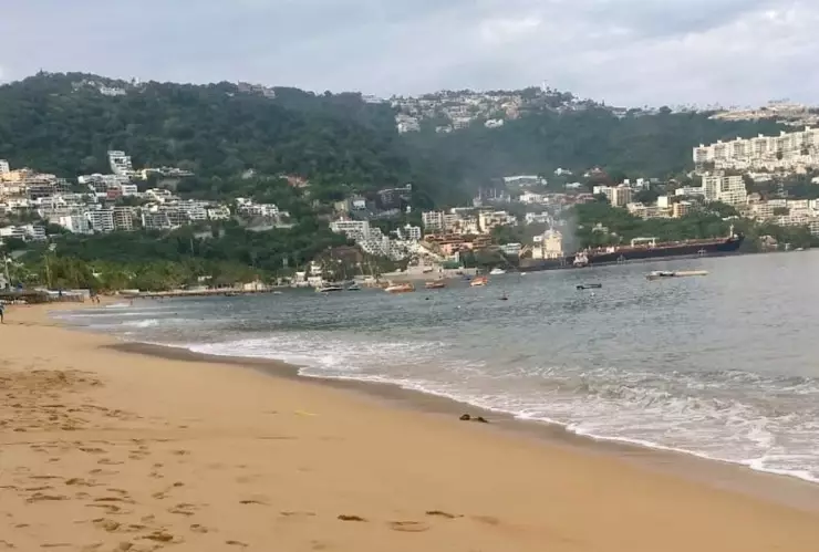 mar de fondo costas Guerrero.jpg