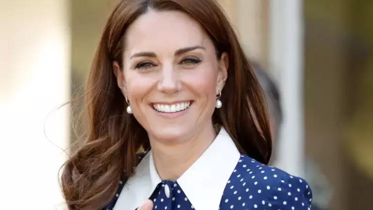 ¿Hay indignación? El nuevo retrato de Kate Middleton causa polémica por el poco parecido