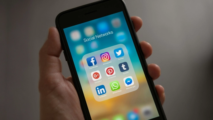 redes-sociales-menores-16-anos-florida