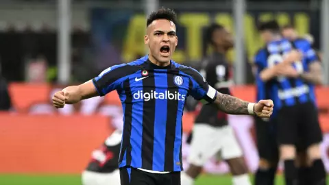 Lautaro Martínez le da la victoria a Inter en el derby ante Milan