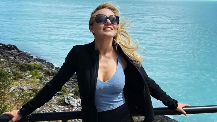 Angelique Boyer aclara si está embarazada de Rulli o no