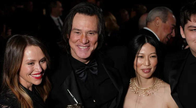 Jim Carrey se casa con Min Ah