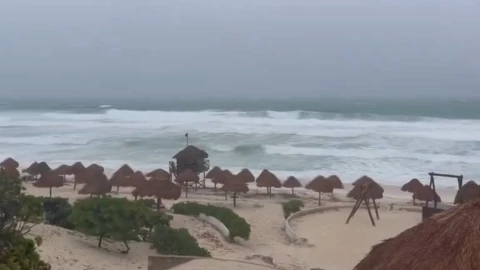Huracán-Beryl-apagones-y-lluvias-fuertes-así-se-ve-quintana-roo-tras-su-paso