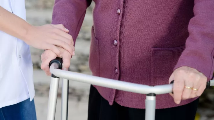 Camion en Culiacan atroeplla a mujer de la tercera edad