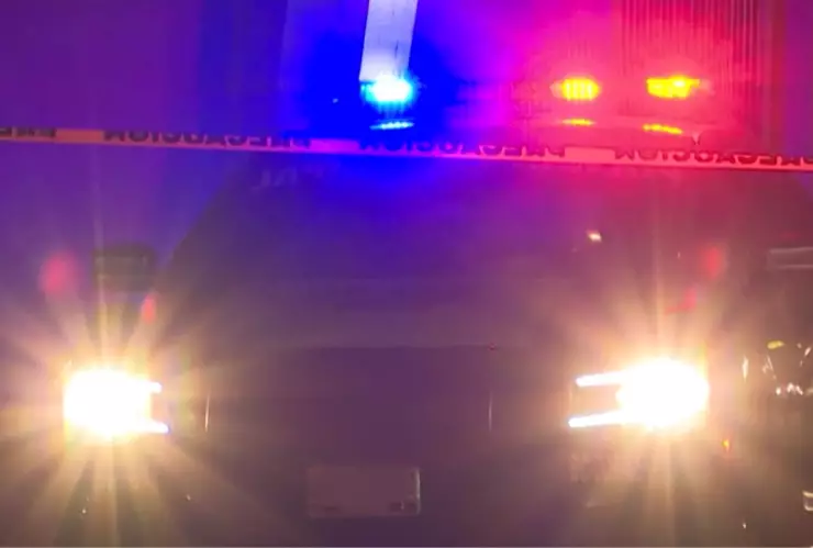 Investigan doble homicidio tras incendio de vehículo en Murua Poniente