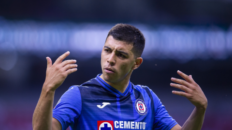Erik Lira, mediocampista de Cruz Azul