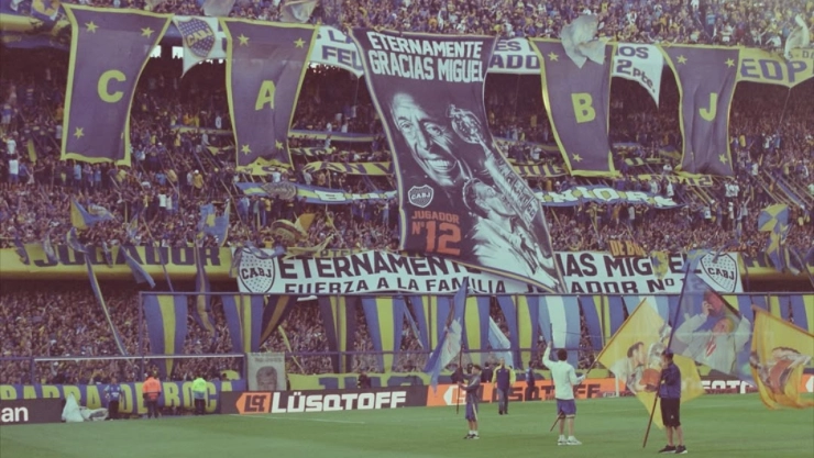 “La 12" en un encuentro de Boca