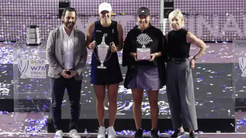 Iga Swiatek gana el WTA Finals 2023 en Cancún