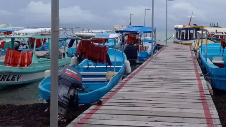 Puertos CERRADOS en QUINTANA ROO por potencial ciclón tropical nueve.jpg