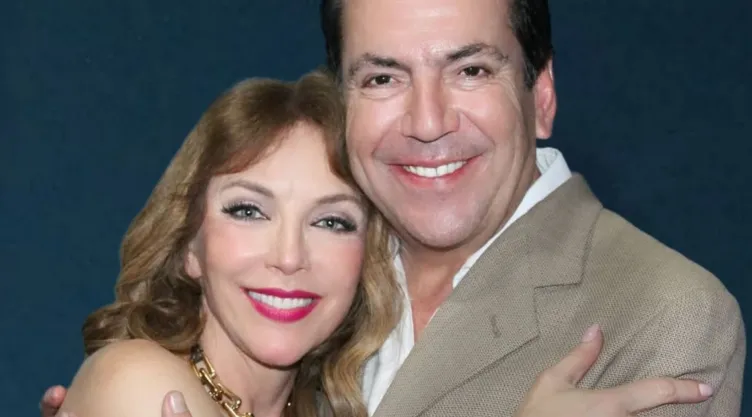 Laura Flores y Lalo Salazar confirman su romance.jpg