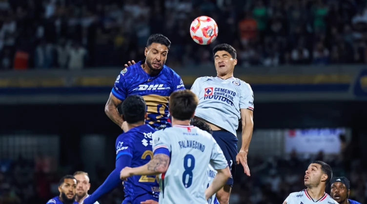 Pumas vs Cruz Azul