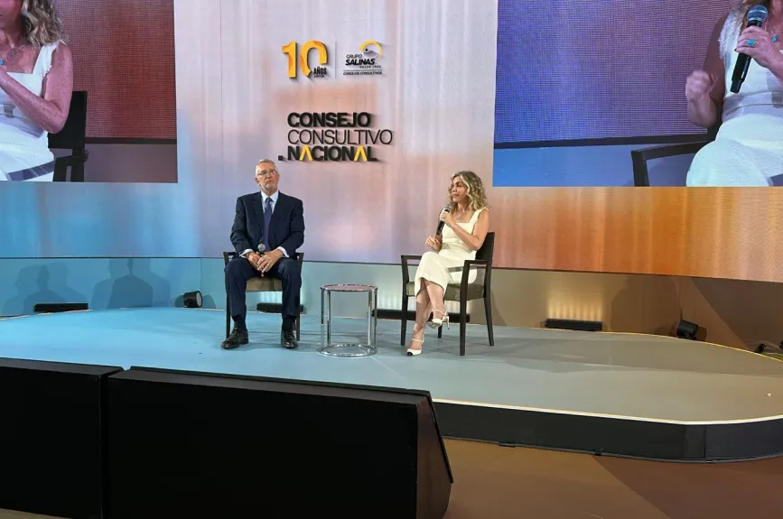Ricardo B. Salinas Pliego llama a defender la libertad durante aniversario de los Consejos Consultivos Nacionales