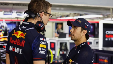 F1 Checo Pérez decepcionado por el P3 para el Gran Premio de Azerbaiyán.jpg