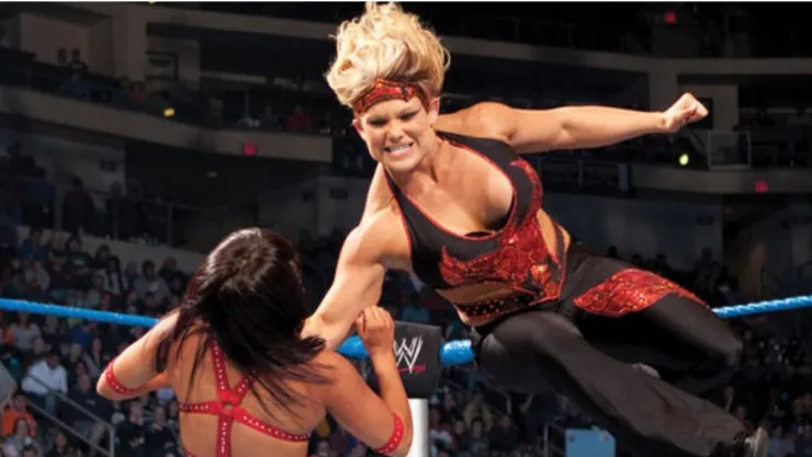 impresionante-fisico-ex-campeona-divas-wwe