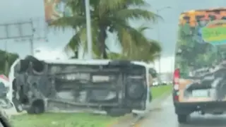 ¡ÚLTIMA HORA! Se registra volcadura en el Boulevard Colosio de Cancún; ¿hay heridos?