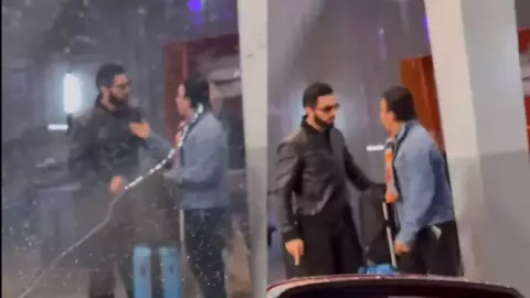 VIDEO: Captan a Adal Ramones y Poncho de Nigris peleando; ¿qué pasó?