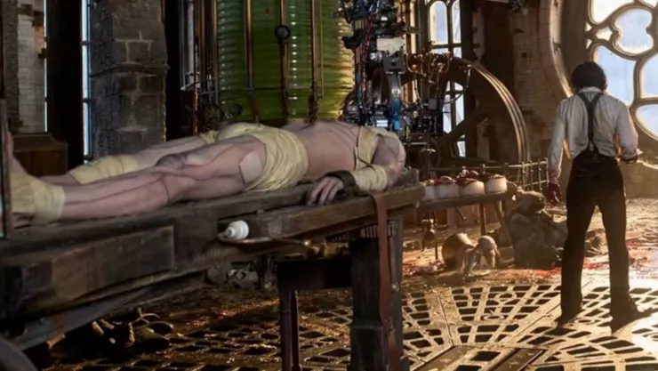 Se divide la crítica ante Frankenstein de Guillermo del Toro ¿obra maestra o cinta regular