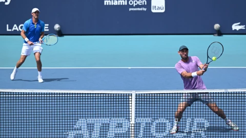 Santiago González Junto a su pareja, el francés, Édouard Roger-Vasselin en el Miami Open,