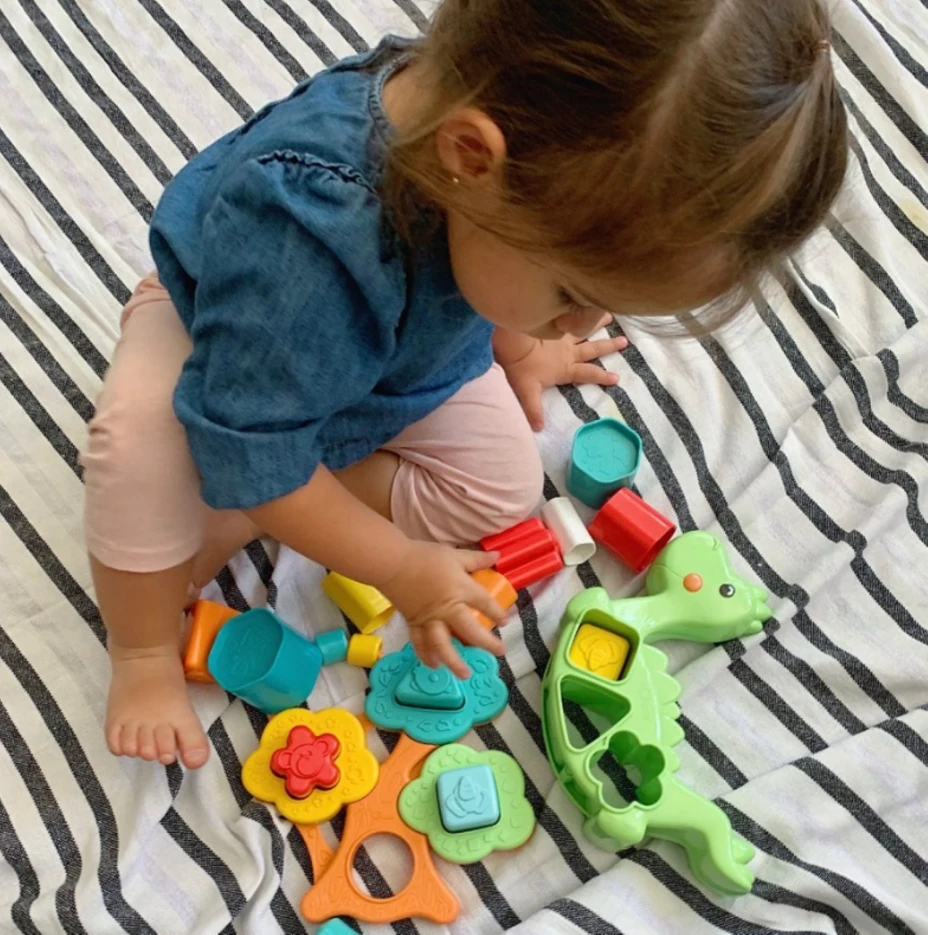 Niña Jugando unnamed.png